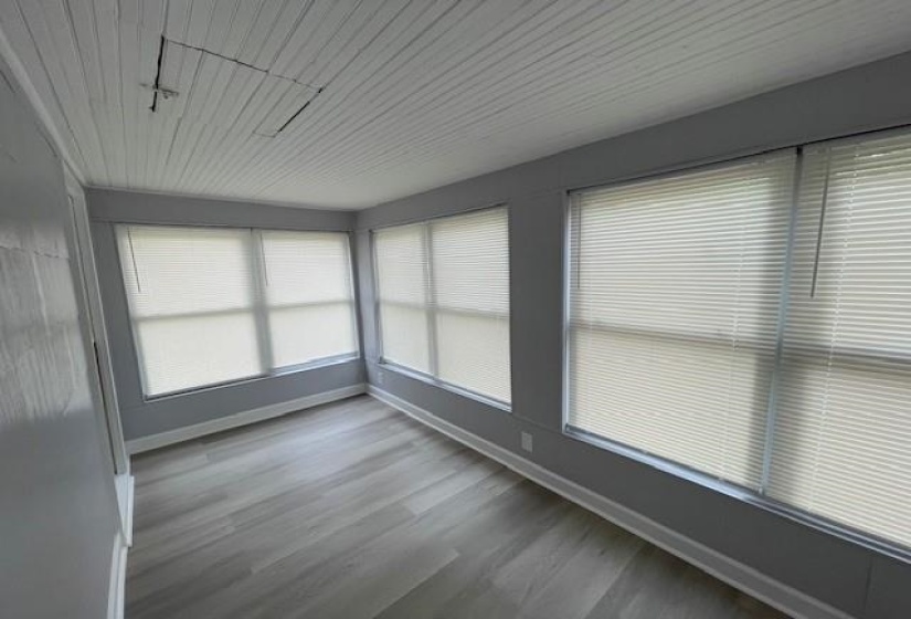 725 LOEB ST, Memphis, Tennessee 38111, 4 Bedrooms Bedrooms, 8 Rooms Rooms,2.1 BathroomsBathrooms,Residential,For Sale,LOEB,10220367