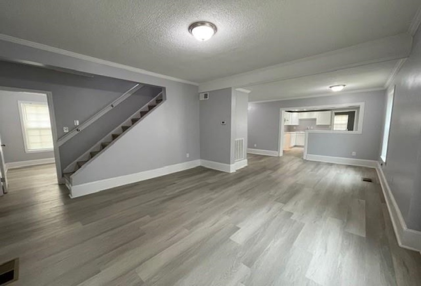 725 LOEB ST, Memphis, Tennessee 38111, 4 Bedrooms Bedrooms, 8 Rooms Rooms,2.1 BathroomsBathrooms,Residential,For Sale,LOEB,10220367