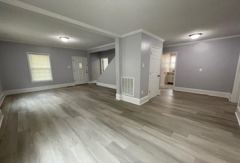 725 LOEB ST, Memphis, Tennessee 38111, 4 Bedrooms Bedrooms, 8 Rooms Rooms,2.1 BathroomsBathrooms,Residential,For Sale,LOEB,10220367