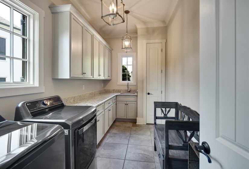 564 WINDING WOOD CIR, Collierville, Tennessee 38017, 5 Bedroom Bedrooms, 12 Room Rooms,5.1 BathroomBathrooms,Residential,For Sale,WINDING WOOD,0,10220401