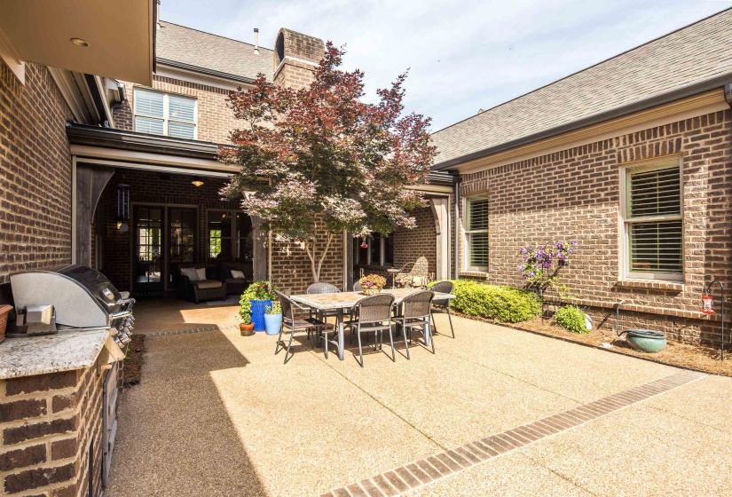 564 WINDING WOOD CIR, Collierville, Tennessee 38017, 5 Bedroom Bedrooms, 12 Room Rooms,5.1 BathroomBathrooms,Residential,For Sale,WINDING WOOD,0,10220401