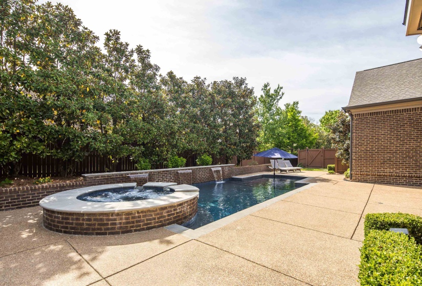 564 WINDING WOOD CIR, Collierville, Tennessee 38017, 5 Bedroom Bedrooms, 12 Room Rooms,5.1 BathroomBathrooms,Residential,For Sale,WINDING WOOD,0,10220401