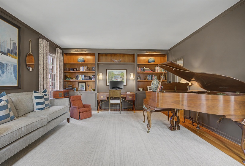5722 SHADY GLEN RD, Memphis, Tennessee 38120, 4 Bedroom Bedrooms, 10 Room Rooms,3.2 BathroomBathrooms,Residential,For Sale,SHADY GLEN,0,10220404