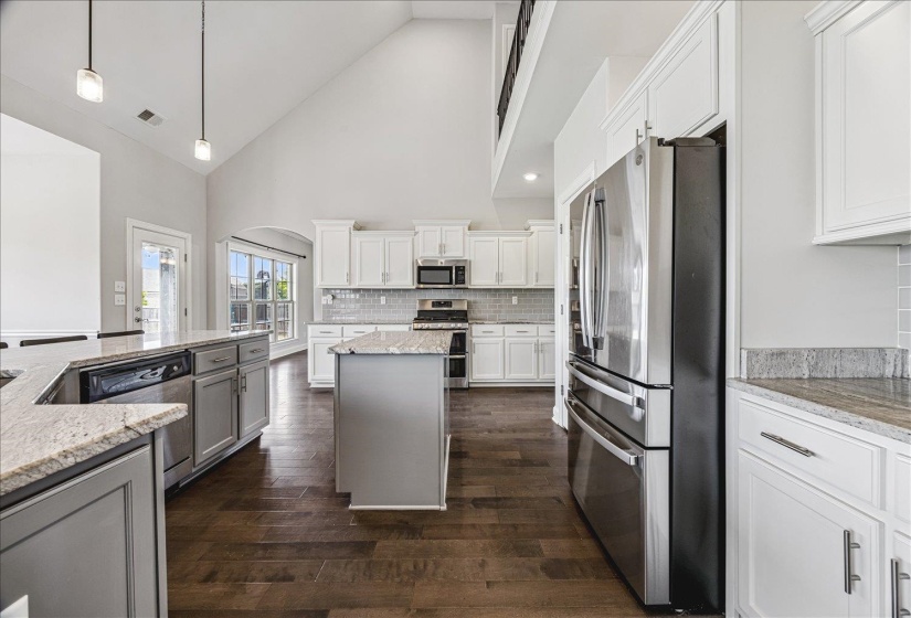 12802 LONGMIRE LOOP, Arlington, Tennessee 38002, 5 Bedrooms Bedrooms, 10 Rooms Rooms,3.1 BathroomsBathrooms,Residential,For Sale,LONGMIRE,10220416