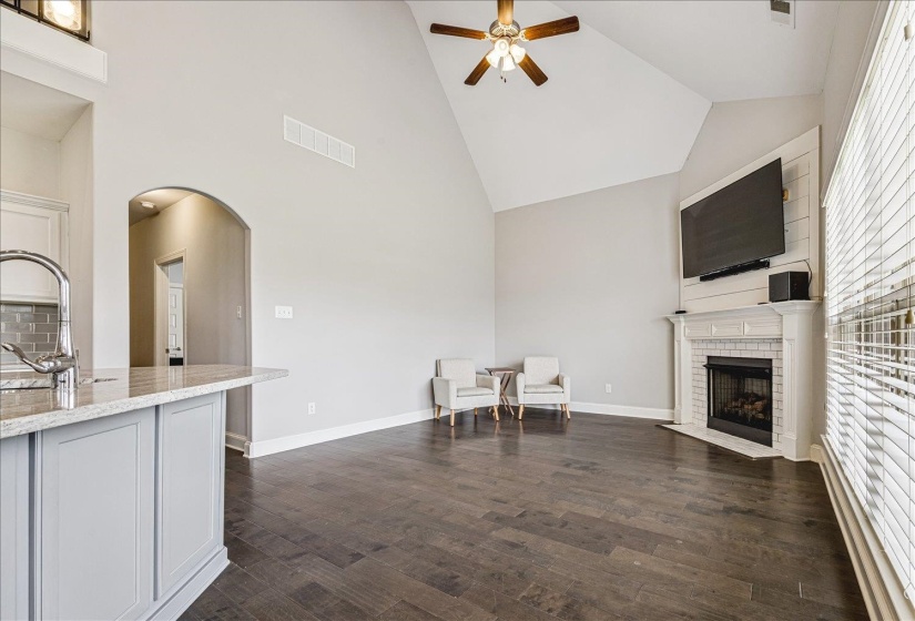 12802 LONGMIRE LOOP, Arlington, Tennessee 38002, 5 Bedrooms Bedrooms, 10 Rooms Rooms,3.1 BathroomsBathrooms,Residential,For Sale,LONGMIRE,10220416