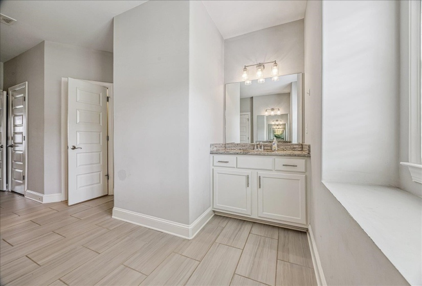 12802 LONGMIRE LOOP, Arlington, Tennessee 38002, 5 Bedrooms Bedrooms, 10 Rooms Rooms,3.1 BathroomsBathrooms,Residential,For Sale,LONGMIRE,10220416