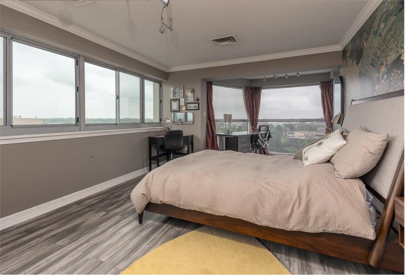 655 RIVERSIDE DR, Memphis, Tennessee 38103, 1 Bedroom Bedrooms, 3 Rooms Rooms,1 BathroomBathrooms,Residential,For Sale,RIVERSIDE,10220417