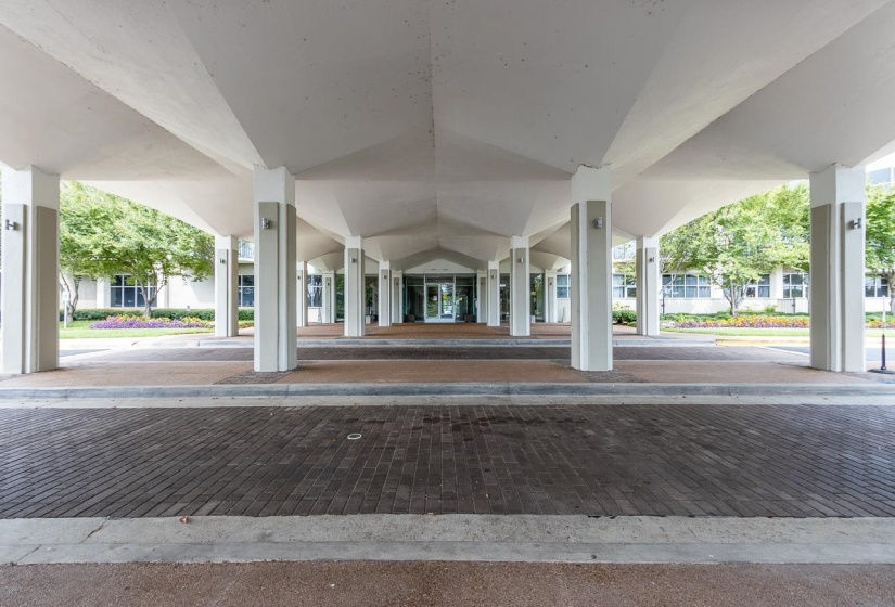 655 RIVERSIDE DR, Memphis, Tennessee 38103, 1 Bedroom Bedrooms, 3 Rooms Rooms,1 BathroomBathrooms,Residential,For Sale,RIVERSIDE,10220417