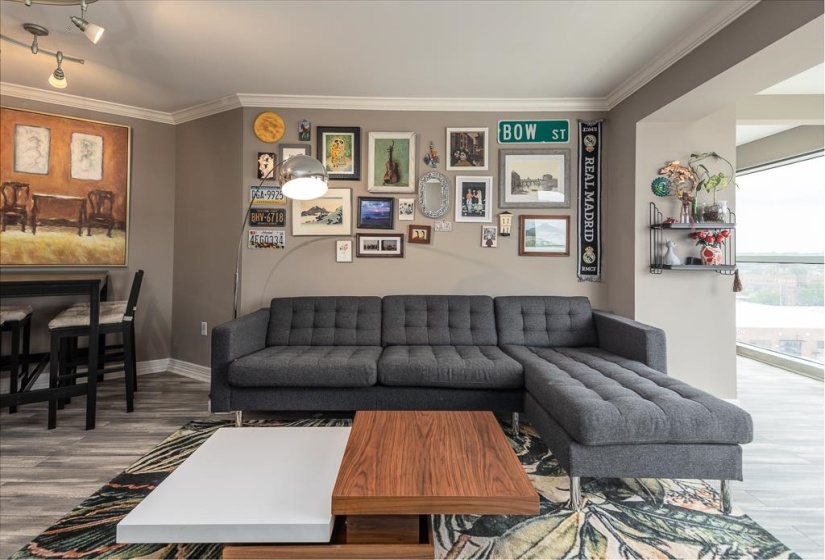 655 RIVERSIDE DR, Memphis, Tennessee 38103, 1 Bedroom Bedrooms, 3 Rooms Rooms,1 BathroomBathrooms,Residential,For Sale,RIVERSIDE,10220417