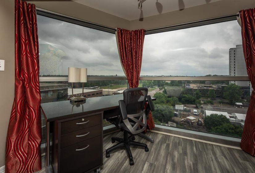 655 RIVERSIDE DR, Memphis, Tennessee 38103, 1 Bedroom Bedrooms, 3 Rooms Rooms,1 BathroomBathrooms,Residential,For Sale,RIVERSIDE,10220417