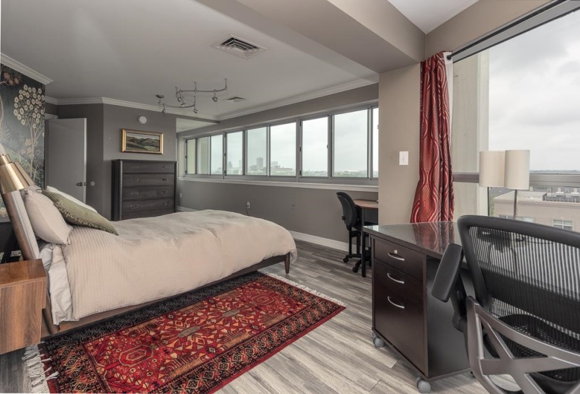 655 RIVERSIDE DR, Memphis, Tennessee 38103, 1 Bedroom Bedrooms, 3 Rooms Rooms,1 BathroomBathrooms,Residential,For Sale,RIVERSIDE,10220417