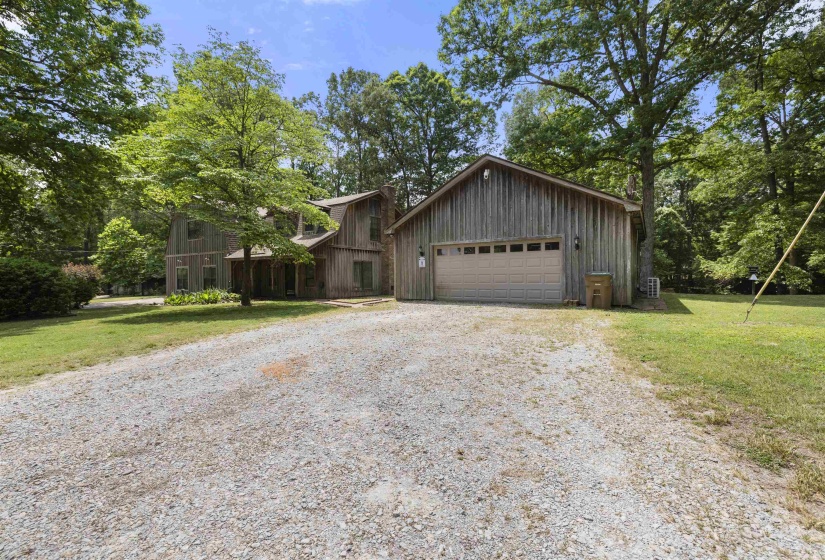 1120 MCFADDEN DR, Oakland, Tennessee 38060, 3 Bedroom Bedrooms, 7 Room Rooms,3 BathroomBathrooms,Residential,For Sale,MCFADDEN,0,10220429