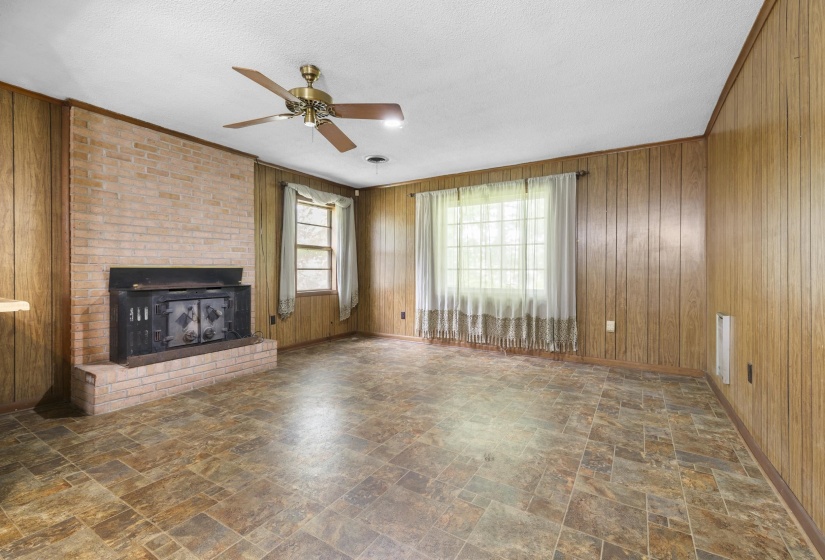 1170 MCFADDEN DR, Oakland, Tennessee 38060, 2 Bedroom Bedrooms, 5 Room Rooms,1 BathroomBathrooms,Residential,For Sale,MCFADDEN,0,10220430