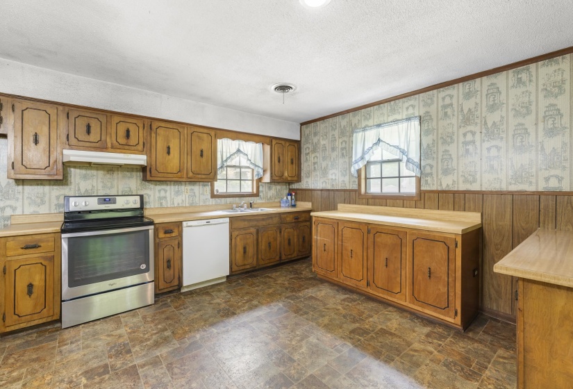 1170 MCFADDEN DR, Oakland, Tennessee 38060, 2 Bedroom Bedrooms, 5 Room Rooms,1 BathroomBathrooms,Residential,For Sale,MCFADDEN,0,10220430