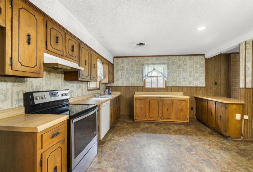 1170 MCFADDEN DR, Oakland, Tennessee 38060, 2 Bedroom Bedrooms, 5 Room Rooms,1 BathroomBathrooms,Residential,For Sale,MCFADDEN,0,10220430