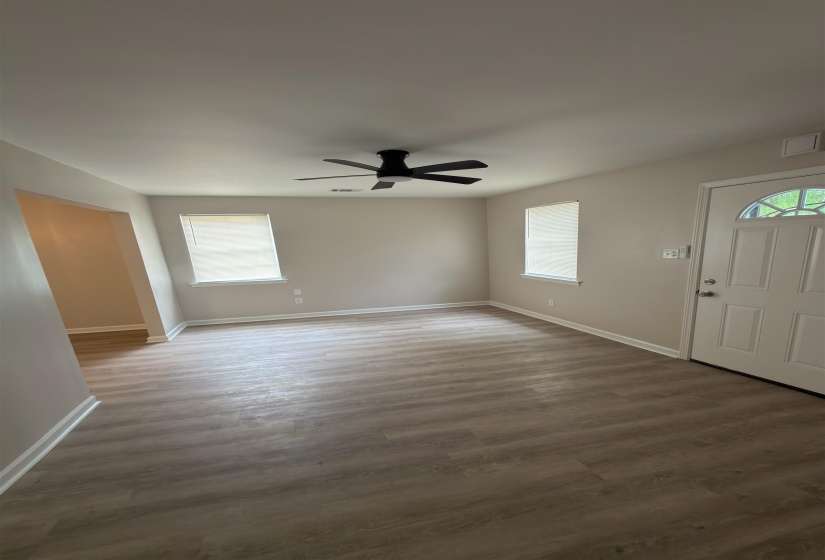 185 VERNELLE AVE, Memphis, Tennessee 38109, 3 Bedroom Bedrooms, 5 Room Rooms,1 BathroomBathrooms,Residential,For Sale,VERNELLE,0,10220436