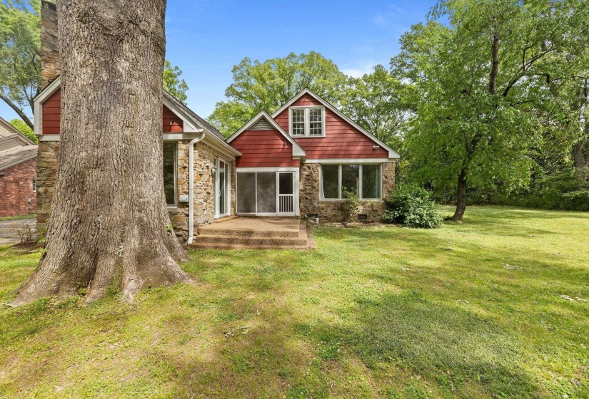 443 GRANDVIEW ST, Memphis, Tennessee 38111, 4 Bedroom Bedrooms, 10 Room Rooms,3.1 BathroomBathrooms,Residential,For Sale,GRANDVIEW,0,10220440
