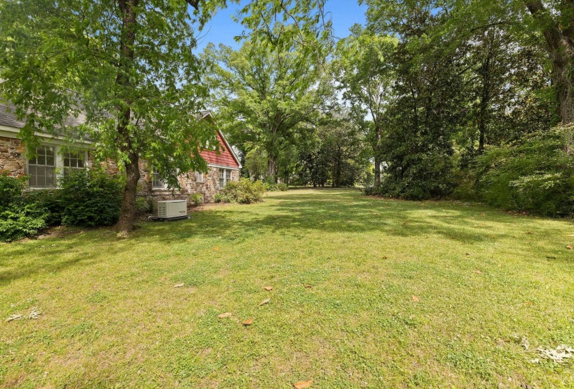 443 GRANDVIEW ST, Memphis, Tennessee 38111, 4 Bedroom Bedrooms, 10 Room Rooms,3.1 BathroomBathrooms,Residential,For Sale,GRANDVIEW,0,10220440