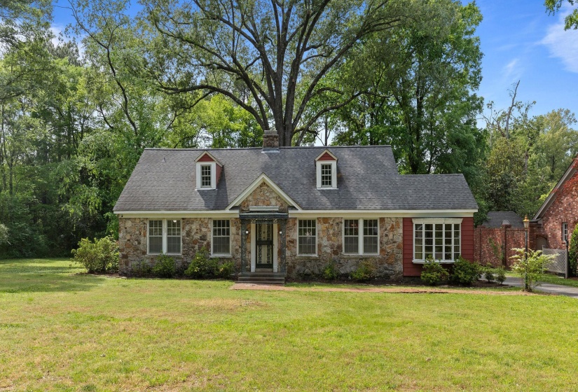 443 GRANDVIEW ST, Memphis, Tennessee 38111, 4 Bedroom Bedrooms, 10 Room Rooms,3.1 BathroomBathrooms,Residential,For Sale,GRANDVIEW,0,10220440