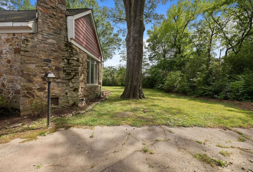 443 GRANDVIEW ST, Memphis, Tennessee 38111, 4 Bedroom Bedrooms, 10 Room Rooms,3.1 BathroomBathrooms,Residential,For Sale,GRANDVIEW,0,10220440