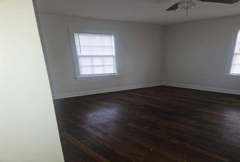 1096 GORDON ST, Memphis, Tennessee 38122, 2 Bedrooms Bedrooms, ,1 BathroomBathrooms,Duplexes,For Sale,GORDON,10220470