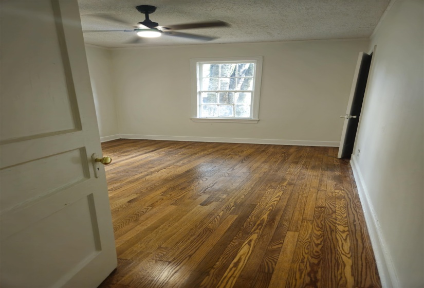 1096 GORDON ST, Memphis, Tennessee 38122, 2 Bedrooms Bedrooms, ,1 BathroomBathrooms,Duplexes,For Sale,GORDON,10220470