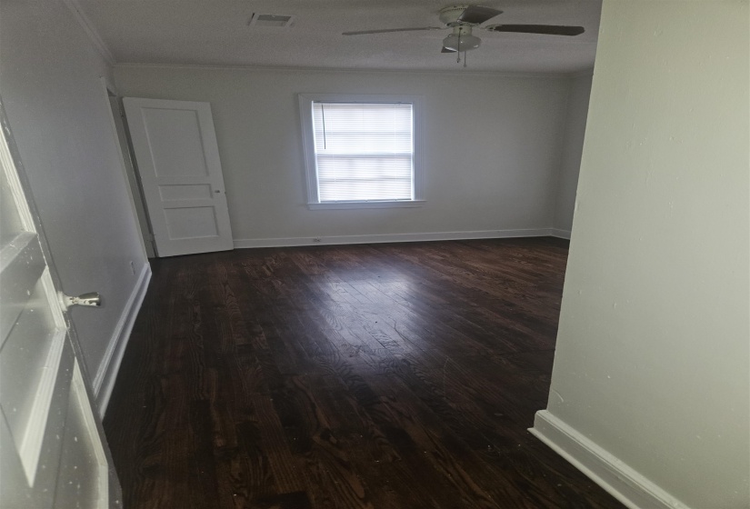 1096 GORDON ST, Memphis, Tennessee 38122, 2 Bedrooms Bedrooms, ,1 BathroomBathrooms,Duplexes,For Sale,GORDON,10220470