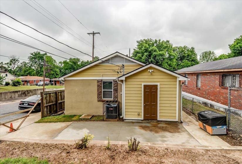 1411 ROBERTS RD, Memphis, Tennessee 38106, 3 Bedroom Bedrooms, 5 Room Rooms,1 BathroomBathrooms,Residential,For Sale,ROBERTS,0,10219464