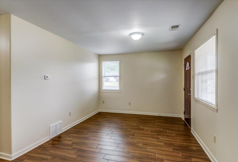1411 ROBERTS RD, Memphis, Tennessee 38106, 3 Bedroom Bedrooms, 5 Room Rooms,1 BathroomBathrooms,Residential,For Sale,ROBERTS,0,10219464