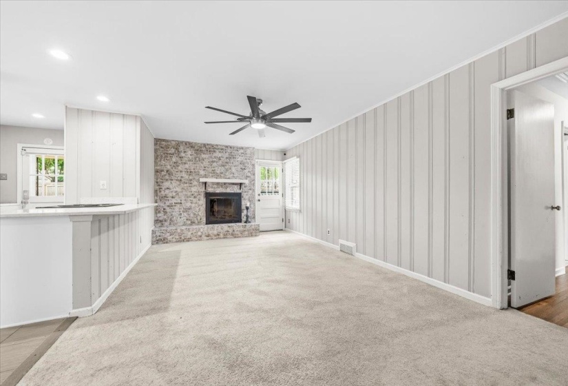 1594 DORSET DR, Memphis, Tennessee 38117, 3 Bedroom Bedrooms, 8 Room Rooms,2 BathroomBathrooms,Residential,For Sale,DORSET,0,10220442