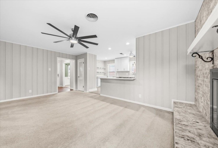 1594 DORSET DR, Memphis, Tennessee 38117, 3 Bedroom Bedrooms, 8 Room Rooms,2 BathroomBathrooms,Residential,For Sale,DORSET,0,10220442