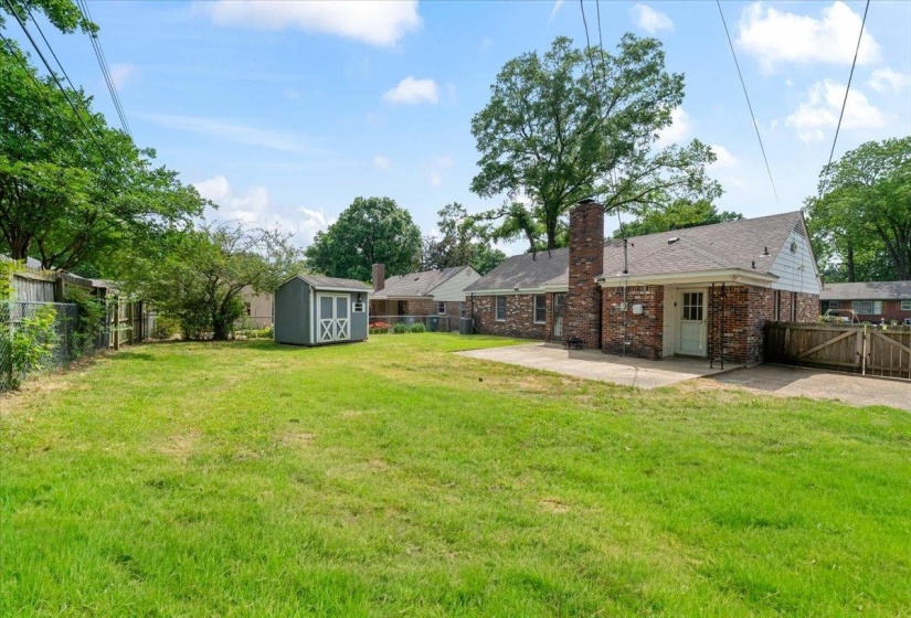 1594 DORSET DR, Memphis, Tennessee 38117, 3 Bedroom Bedrooms, 8 Room Rooms,2 BathroomBathrooms,Residential,For Sale,DORSET,0,10220442