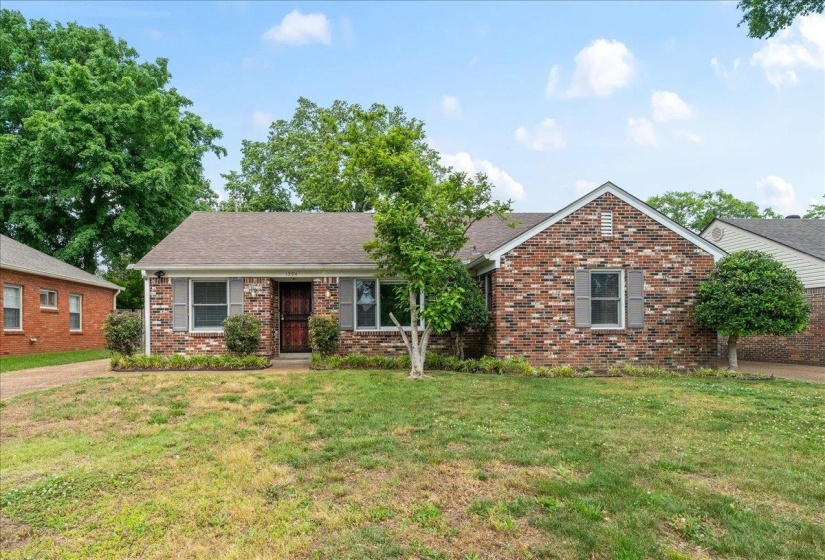 1594 DORSET DR, Memphis, Tennessee 38117, 3 Bedroom Bedrooms, 8 Room Rooms,2 BathroomBathrooms,Residential,For Sale,DORSET,0,10220442