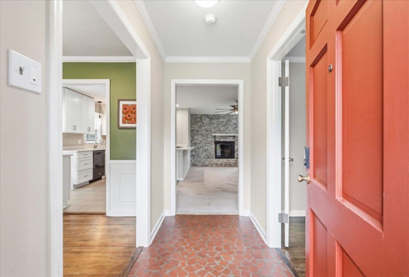 1594 DORSET DR, Memphis, Tennessee 38117, 3 Bedroom Bedrooms, 8 Room Rooms,2 BathroomBathrooms,Residential,For Sale,DORSET,0,10220442