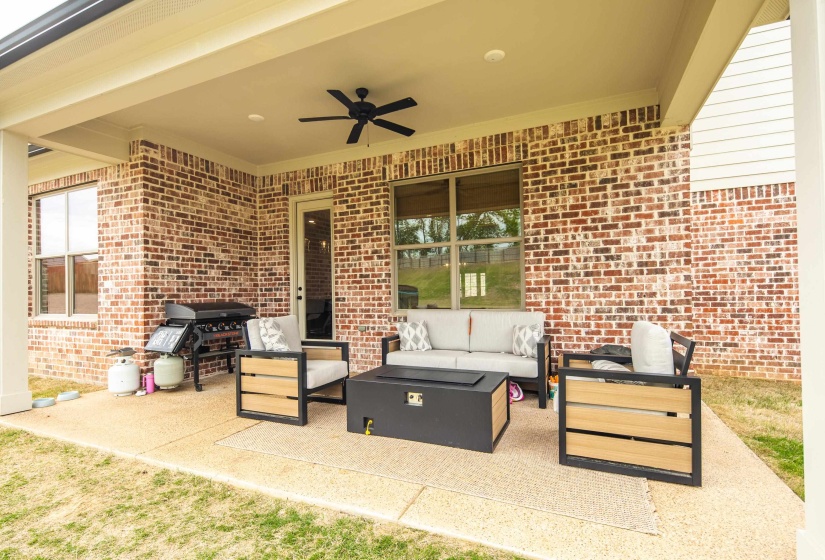 10252 GRAY HERON DR, Lakeland, Tennessee 38002, 4 Bedroom Bedrooms, 9 Room Rooms,3 BathroomBathrooms,Residential,For Sale,GRAY HERON,0,10220448