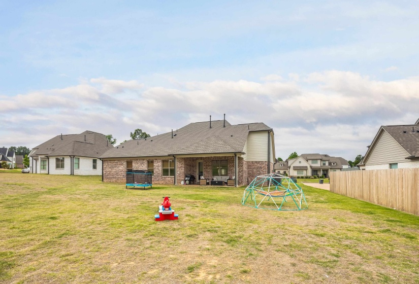 10252 GRAY HERON DR, Lakeland, Tennessee 38002, 4 Bedroom Bedrooms, 9 Room Rooms,3 BathroomBathrooms,Residential,For Sale,GRAY HERON,0,10220448