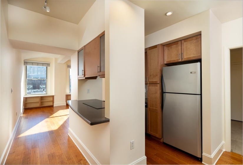 66 MONROE AVE, Memphis, Tennessee 38103, 1 Bedroom Bedrooms, 4 Rooms Rooms,1 BathroomBathrooms,Residential,For Sale,MONROE,10220462