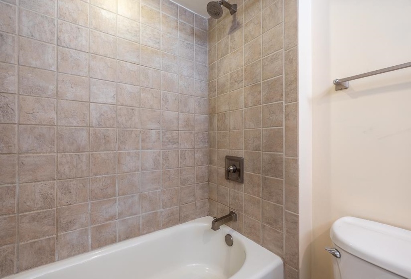 66 MONROE AVE, Memphis, Tennessee 38103, 1 Bedroom Bedrooms, 4 Rooms Rooms,1 BathroomBathrooms,Residential,For Sale,MONROE,10220462
