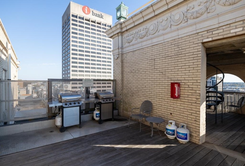 66 MONROE AVE, Memphis, Tennessee 38103, 1 Bedroom Bedrooms, 4 Rooms Rooms,1 BathroomBathrooms,Residential,For Sale,MONROE,10220462