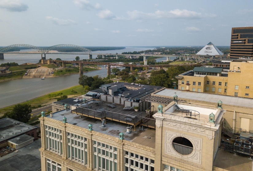 66 MONROE AVE, Memphis, Tennessee 38103, 1 Bedroom Bedrooms, 4 Rooms Rooms,1 BathroomBathrooms,Residential,For Sale,MONROE,10220462