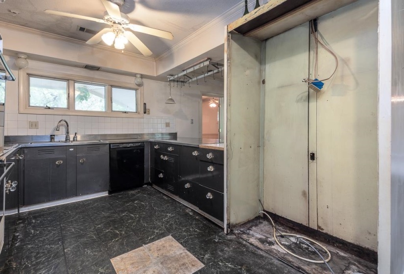 6667 STAR LANDING RD, Lake Cormorant, Mississippi 38641, 3 Bedroom Bedrooms, 10 Room Rooms,3.1 BathroomBathrooms,Residential,For Sale,STAR LANDING,0,10220466