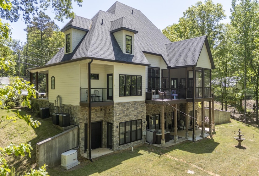 267 WOODRUN DR, Middleton, Tennessee 38052, 5 Bedroom Bedrooms, 21 Room Rooms,5.1 BathroomBathrooms,Residential,For Sale,WOODRUN,0,10220468