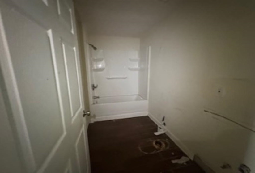 714 PEARCE ST, Memphis, Tennessee 38107, 3 Bedrooms Bedrooms, 5 Rooms Rooms,2 BathroomsBathrooms,Residential,For Sale,PEARCE,10220469
