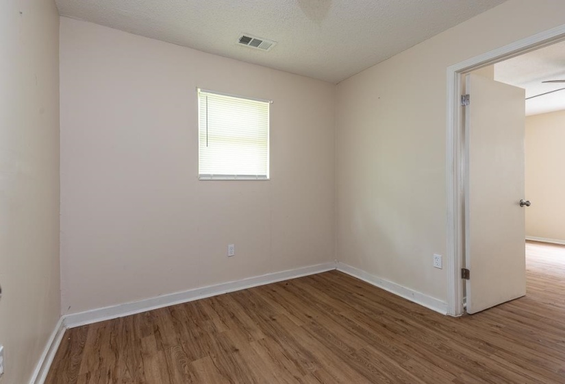 1871 GOOCH RD, Memphis, Tennessee 38109, 3 Bedroom Bedrooms, 7 Room Rooms,1 BathroomBathrooms,Residential,For Sale,GOOCH,0,10220478