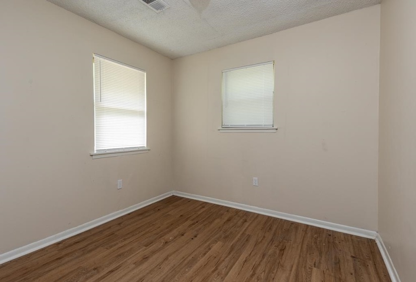 1871 GOOCH RD, Memphis, Tennessee 38109, 3 Bedroom Bedrooms, 7 Room Rooms,1 BathroomBathrooms,Residential,For Sale,GOOCH,0,10220478