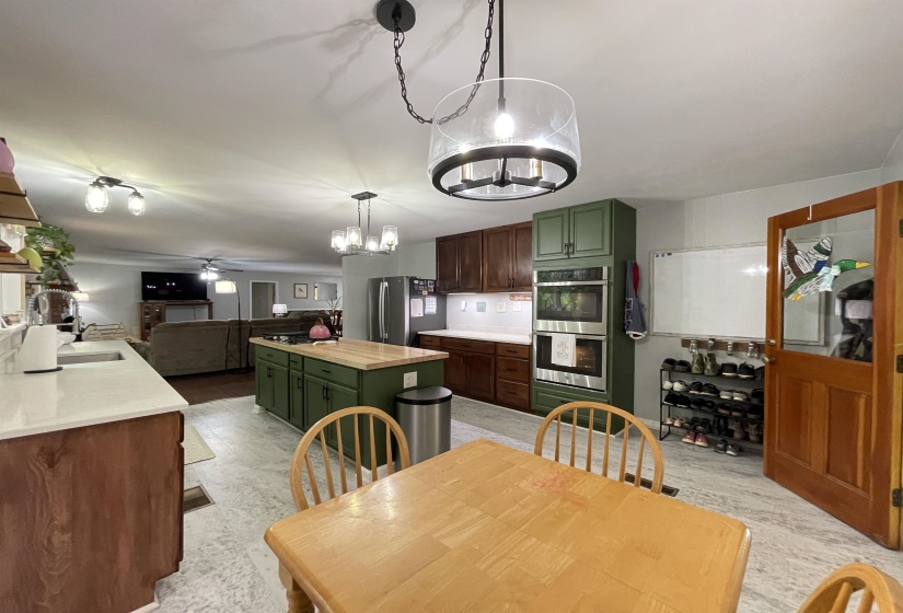 7754 DEER LAKE DR, Millington, Tennessee 38053, 3 Bedrooms Bedrooms, 7 Rooms Rooms,2 BathroomsBathrooms,Residential,For Sale,DEER LAKE,10220481