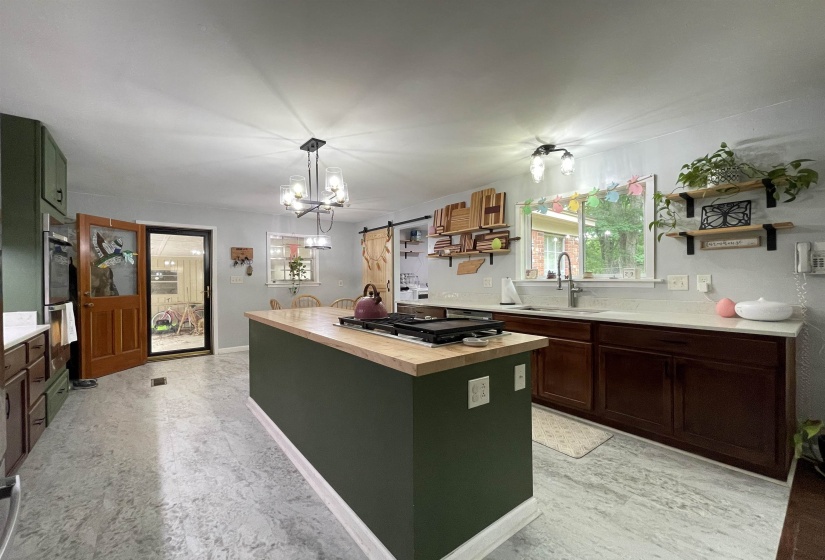 7754 DEER LAKE DR, Millington, Tennessee 38053, 3 Bedrooms Bedrooms, 7 Rooms Rooms,2 BathroomsBathrooms,Residential,For Sale,DEER LAKE,10220481