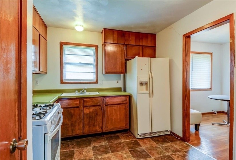 2569 ROZELLE ST, Memphis, Tennessee 38114, 3 Bedroom Bedrooms, 7 Room Rooms,1.1 BathroomBathrooms,Residential,For Sale,ROZELLE,0,10220487