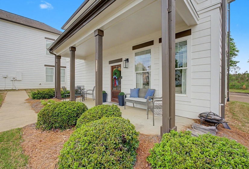 453 OLIVE BRANCH WAY, Oxford, Mississippi 38655, 4 Bedrooms Bedrooms, 8 Rooms Rooms,4.1 BathroomsBathrooms,Residential,For Sale,OLIVE BRANCH,10220500