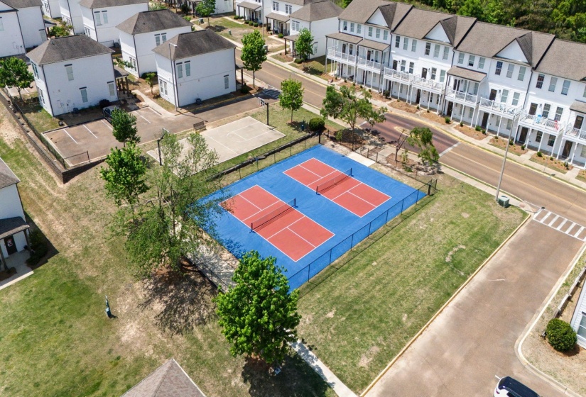 453 OLIVE BRANCH WAY, Oxford, Mississippi 38655, 4 Bedrooms Bedrooms, 8 Rooms Rooms,4.1 BathroomsBathrooms,Residential,For Sale,OLIVE BRANCH,10220500